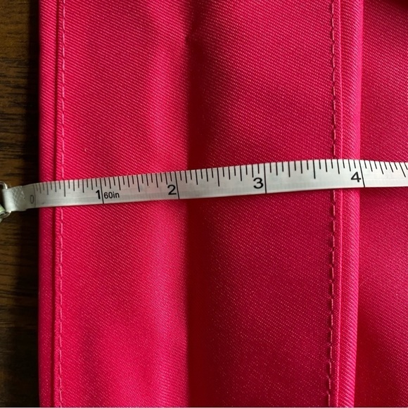 Clinique x Donald Robertson Limited Edition Tote and Makeup Bag Floral - Picture 6 of 12